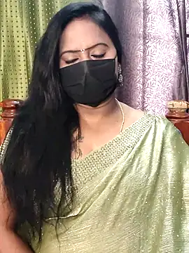 Snapshot of Meera_mia chatting on 05-27-26, 09:06 Meera mia online show from 05-27-26, 09:06