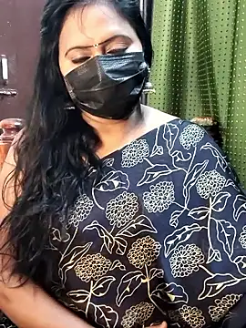 Snapshot of Meera_mia chatting on 05-28-26, 09:39 Meera mia online show from 05-28-26, 09:39