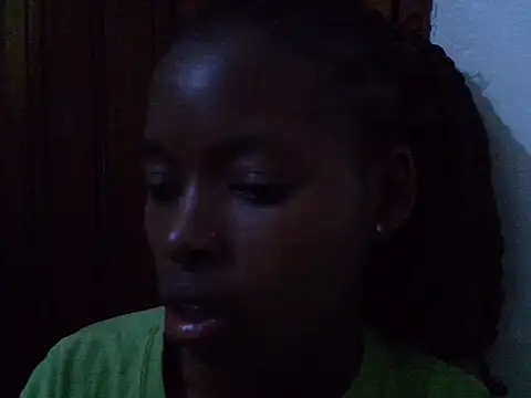 Gracious petite001 online show from 06-25-26, 10:36