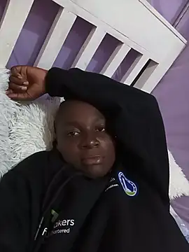 Ebonylouisa online show from 07-11-26, 04:53