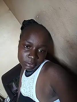 Ebonylouisa online show from 07-16-26, 07:47