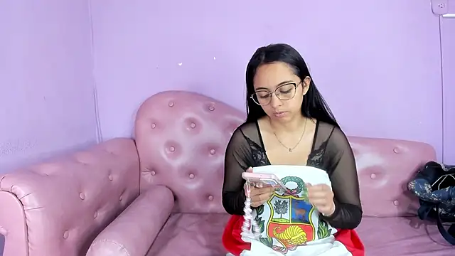 Snapshot of LuciiferBlack chatting on 06-19-26, 01:15 LuciiferBlack online show from 06-19-26, 01:15