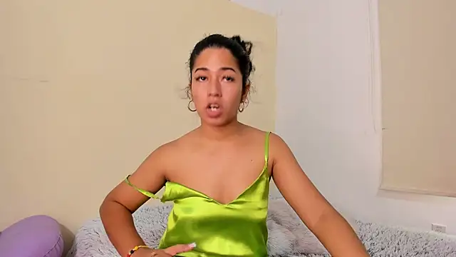 Snapshot of Nadia-Monroe chatting on 06-26-26, 12:09 Nadia-Monroe online show from 06-26-26, 12:09