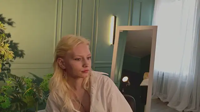 haleybooo online show from 06-13-26, 05:49