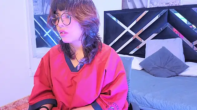 Snapshot of hannita_01 chatting on 06-22-26, 12:13 hannita 01 online show from 06-22-26, 12:13