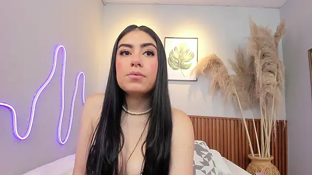 CARLA FERRERM online show from 06-06-26, 08:24