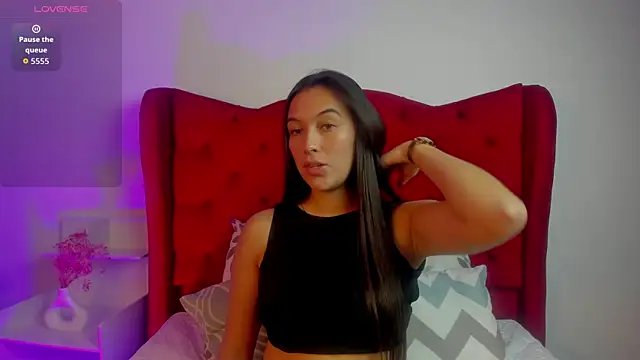 Snapshot of EliiVayne chatting on 06-18-26, 08:46 EliiVayne online show from 06-18-26, 08:46