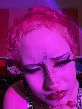 whimsicallylusty online show from 05-26-26, 10:06