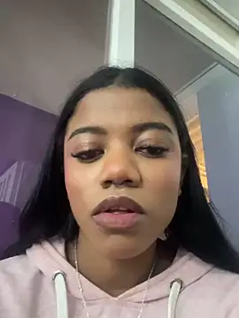 Ariana roxe  online show from 06-20-26, 03:09