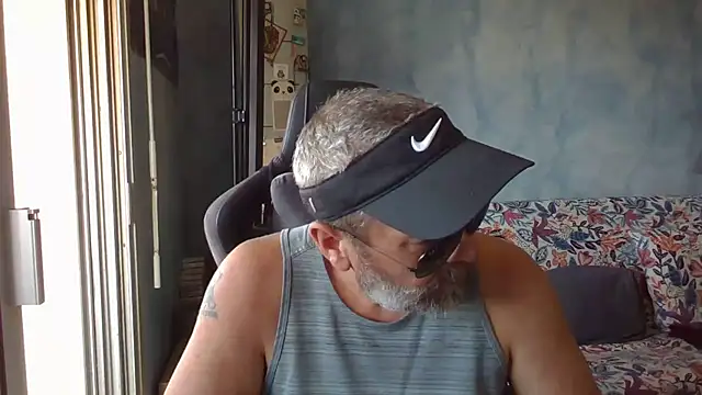 Snapshot of panda_06200 chatting on 07-12-26, 08:16 panda 06200 online show from 07-12-26, 08:16