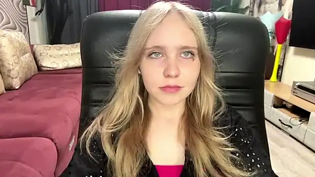 Snapshot of AnnyRocky chatting on 07-13-26, 11:24 AnnyRocky online show from 07-13-26, 11:24
