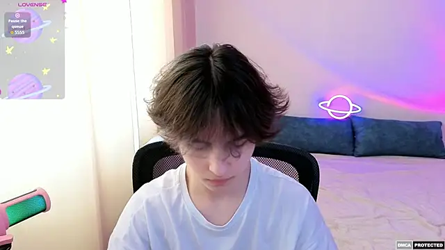 Snapshot of _Milway_ chatting on 06-26-26, 11:36 Milway online show from 06-26-26, 11:36
