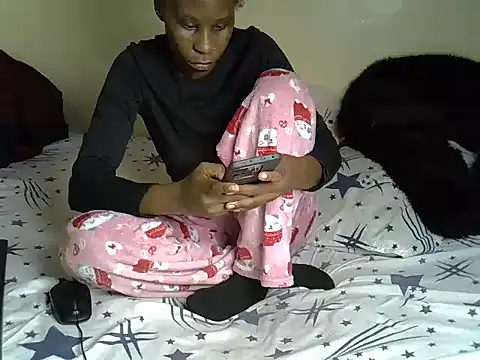 Snapshot of Sexxymir_ chatting on 06-03-26, 06:13 Sexxymir online show from 06-03-26, 06:13