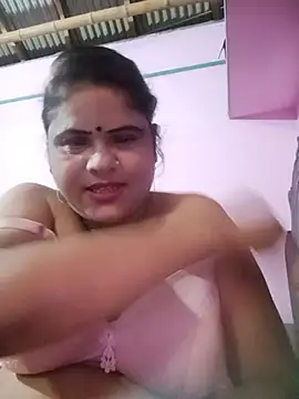 Snapshot of Maya_Vabi chatting on 07-11-26, 02:53 Maya Vabi online show from 07-11-26, 02:53