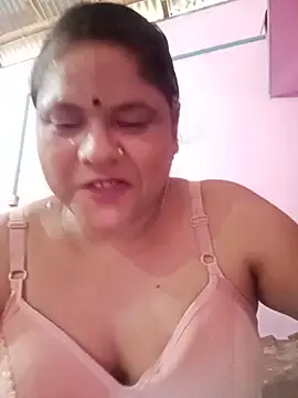 Snapshot of Maya_Vabi chatting on 07-16-26, 07:47 Maya Vabi online show from 07-16-26, 07:47
