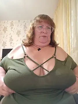 Snapshot of Sweet19-68 chatting on 06-28-26, 08:48 Sweet19-68 online show from 06-28-26, 08:48