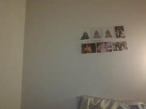 Snapshot of Nyx_Nuit chatting on 06-11-26, 11:47 Nyx Nuit online show from 06-11-26, 11:47