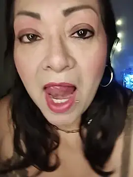Snapshot of Khatty_Sex chatting on 06-14-26, 02:09 Khatty Sex online show from 06-14-26, 02:09