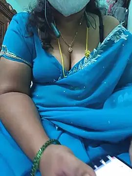 Tamil-kaviya98 online show from 06-19-26, 09:40