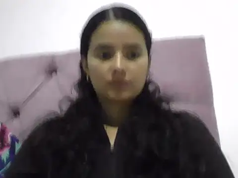 micaelamoreno18 online show from 05-28-26, 12:41