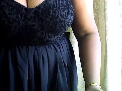 kiaraa strip online show from 06-22-26, 04:53