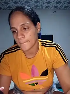 Snapshot of Cielo_777_ chatting on 06-22-26, 03:47 Cielo 777 online show from 06-22-26, 03:47
