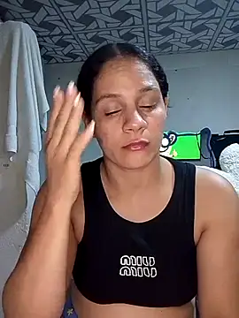 Snapshot of Cielo_777_ chatting on 06-25-26, 02:44 Cielo 777 online show from 06-25-26, 02:44