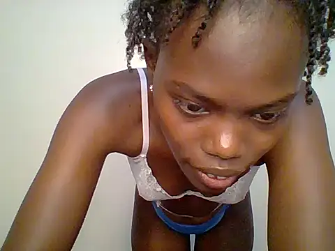 Snapshot of Sweet_quincy chatting on 06-16-26, 09:50 Sweet quincy online show from 06-16-26, 09:50
