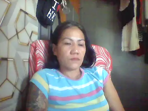 Snapshot of pinayheartaker chatting on 06-11-26, 03:26 pinayheartaker online show from 06-11-26, 03:26