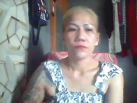 Snapshot of pinayheartaker chatting on 06-26-26, 12:59 pinayheartaker online show from 06-26-26, 12:59