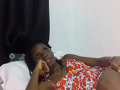 Snapshot of Sexxy_petite1 chatting on 06-25-26, 10:09 Sexxy petite1 online show from 06-25-26, 10:09