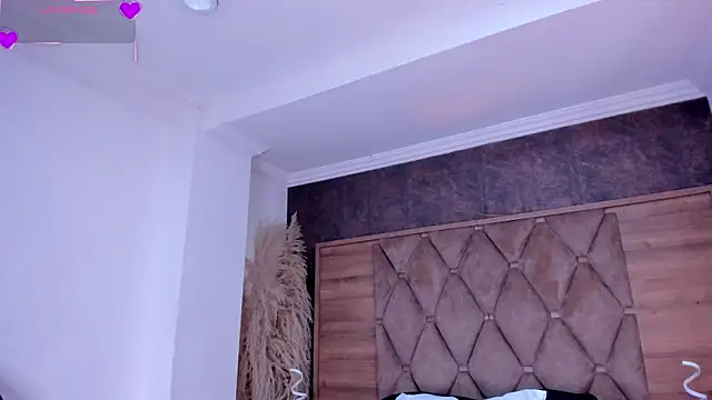 ThaliaHall 1 online show from 07-04-26, 10:54