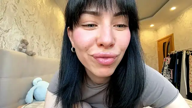 Snapshot of ZettaGawron chatting on 06-01-26, 02:30 ZettaGawron online show from 06-01-26, 02:30