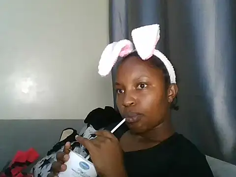 Snapshot of Suger_whisper chatting on 07-24-26, 04:38 Suger whisper online show from 07-24-26, 04:38