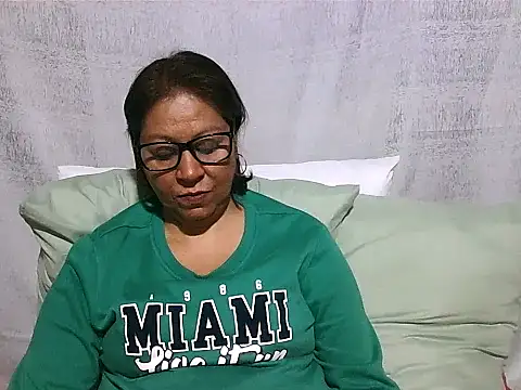 Snapshot of IndianSexyMilf69 chatting on 06-22-26, 03:08 IndianSexyMilf69 online show from 06-22-26, 03:08