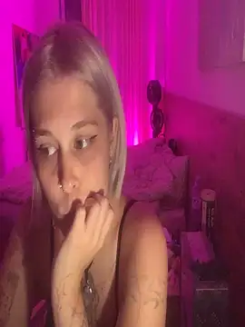 Ella Bloom online show from 05-28-26, 07:33