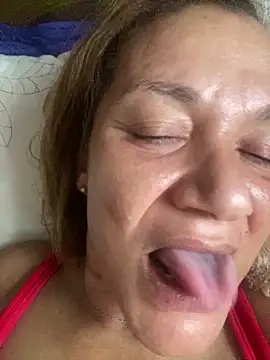 rosanna78322 online show from 06-16-26, 07:16