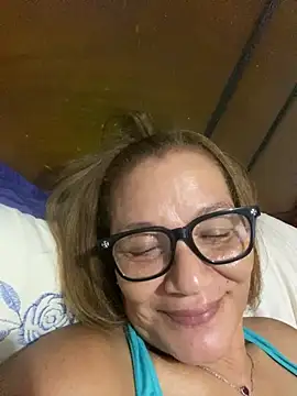 rosanna78322 online show from 06-17-26, 08:43