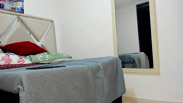 Snapshot of Lucas_cruz1 chatting on 06-10-26, 03:18 Lucas cruz1 online show from 06-10-26, 03:18