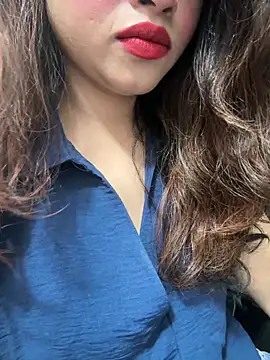 Snapshot of Yours_riya11 chatting on 06-14-26, 02:35 Yours riya11 online show from 06-14-26, 02:35