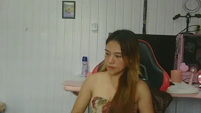 CassaundraWhitehead online show from 06-06-26, 06:29