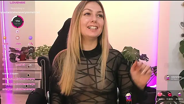 LindaWhite  online show from 12-10-24, 04:17