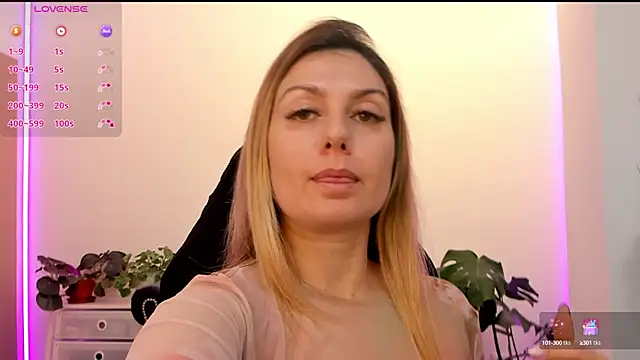 LindaWhite  online show from 12-12-24, 03:48