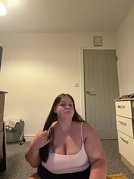 Snapshot of LillyMaexx chatting on 06-10-26, 09:14 LillyMaexx online show from 06-10-26, 09:14