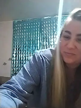 Snapshot of AngelWhite008 chatting on 07-26-26, 09:00 AngelWhite008 online show from 07-26-26, 09:00