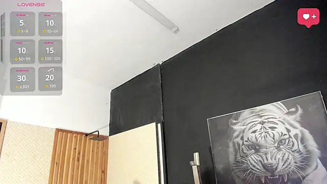 Snapshot of Yeidonn chatting on 06-23-26, 03:26 Yeidonn online show from 06-23-26, 03:26