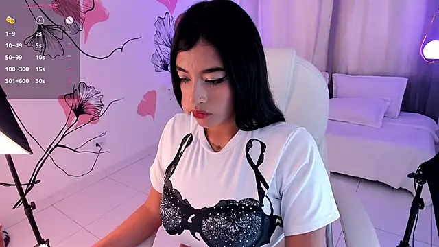 brunette noova online show from 06-06-26, 08:57