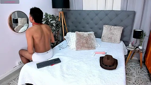Camilo Santoss online show from 07-06-26, 04:09
