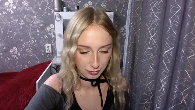 JennaLomeri online show from 06-15-26, 03:47