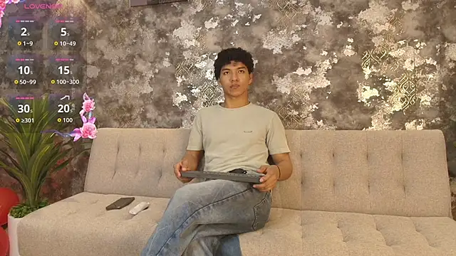 Maximiliano Young online show from 06-09-26, 01:01